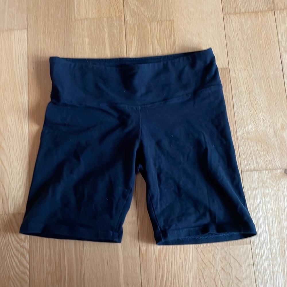 TNA Aritzia black cotton biker shorts xs